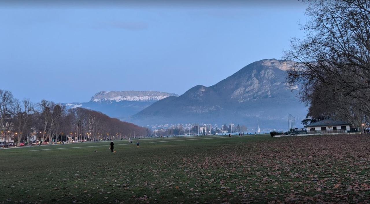 Diane 100 M Du Lac Annecy Eksteriør bilde